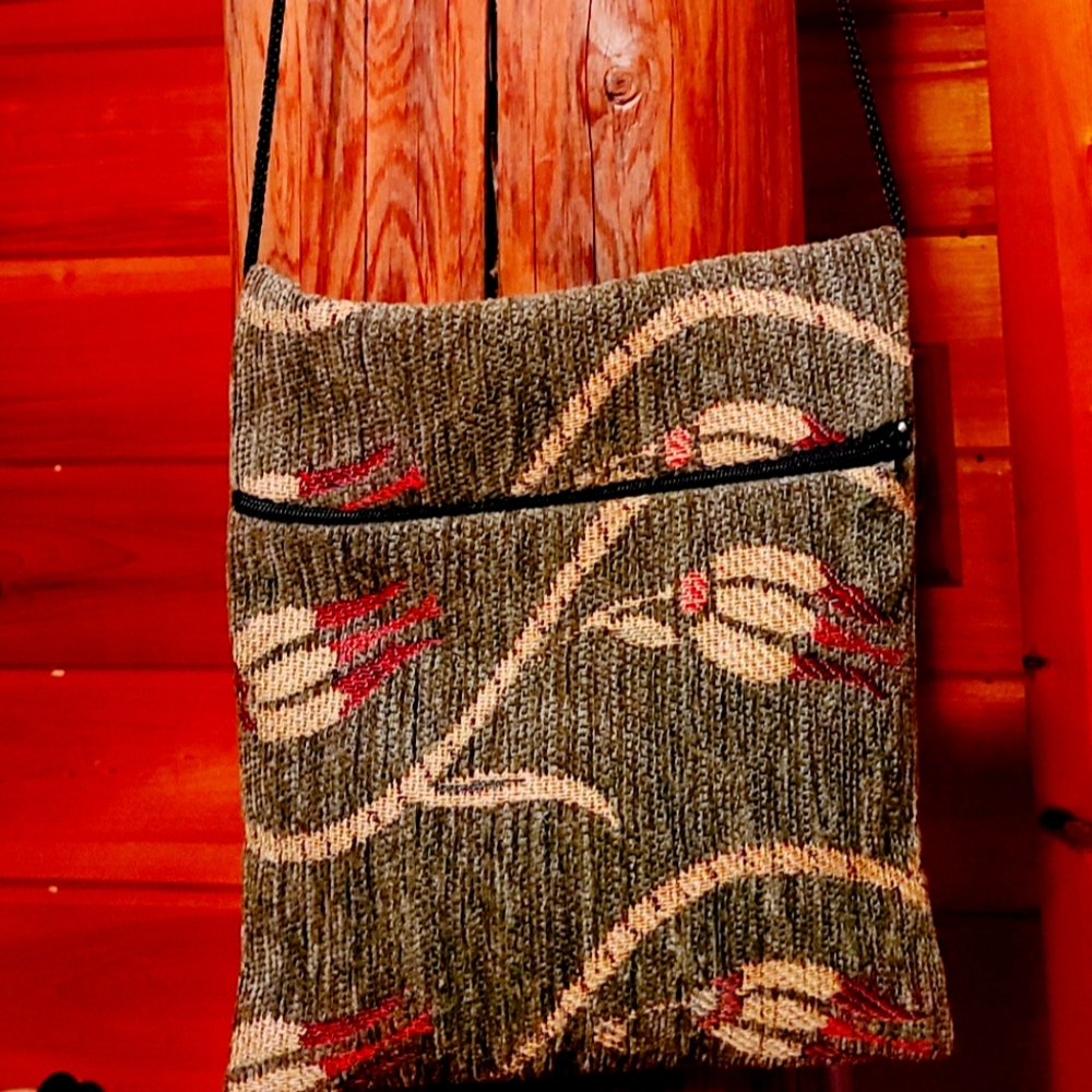 NATURAL RECTANGLE CROSS BODY BAG